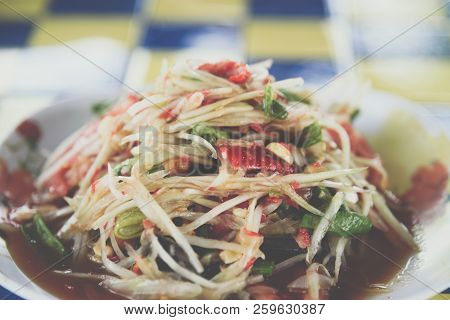 Papaya Salad Or Papaya Pok Pok (som Tum)