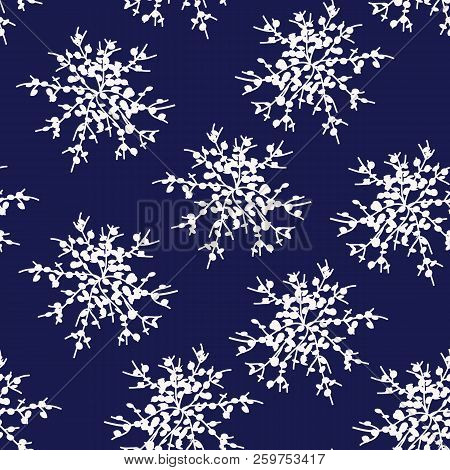 Floral Or Snowflake White And Blue  Seamless Pattern