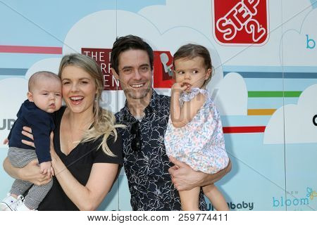 LOS ANGELES - SEP 22:  Riley Manno, Ali Fedotowsky, Kevin Manno, Molly Manno at the 7th Annual Celebrity Red CARpet Event at the Sony Studio on September 22, 2018 in Culver City, CA