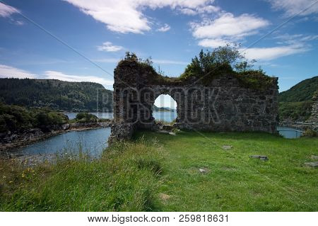 Strome Castle Is The Ruin Of A Lowland Castle On The Banks Of Loch Carron In Stromemore, 5.5 Km Sout