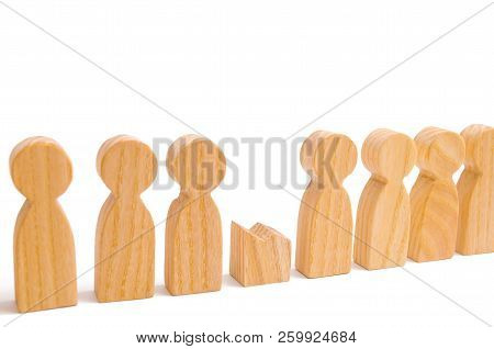 Do Not Give Up To Expectations And Did Not Fulfill The Task. Weak Player, Worker For Dismissal. A Ro