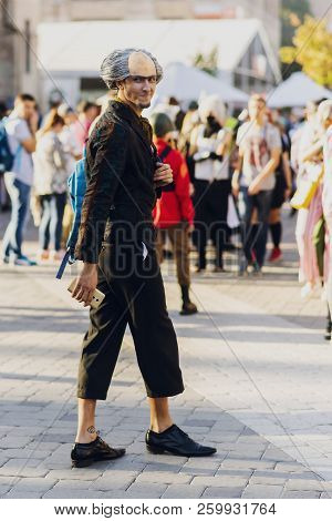 September 22, 2018 Kiev, Ukraine, Art Plant Platform. Victorian Scrooge Costume. Festival Of Modern 