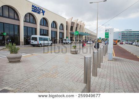 City Streets And Life, Urban View. Cars, Peoples And Architecture. Travel Photo 2018.