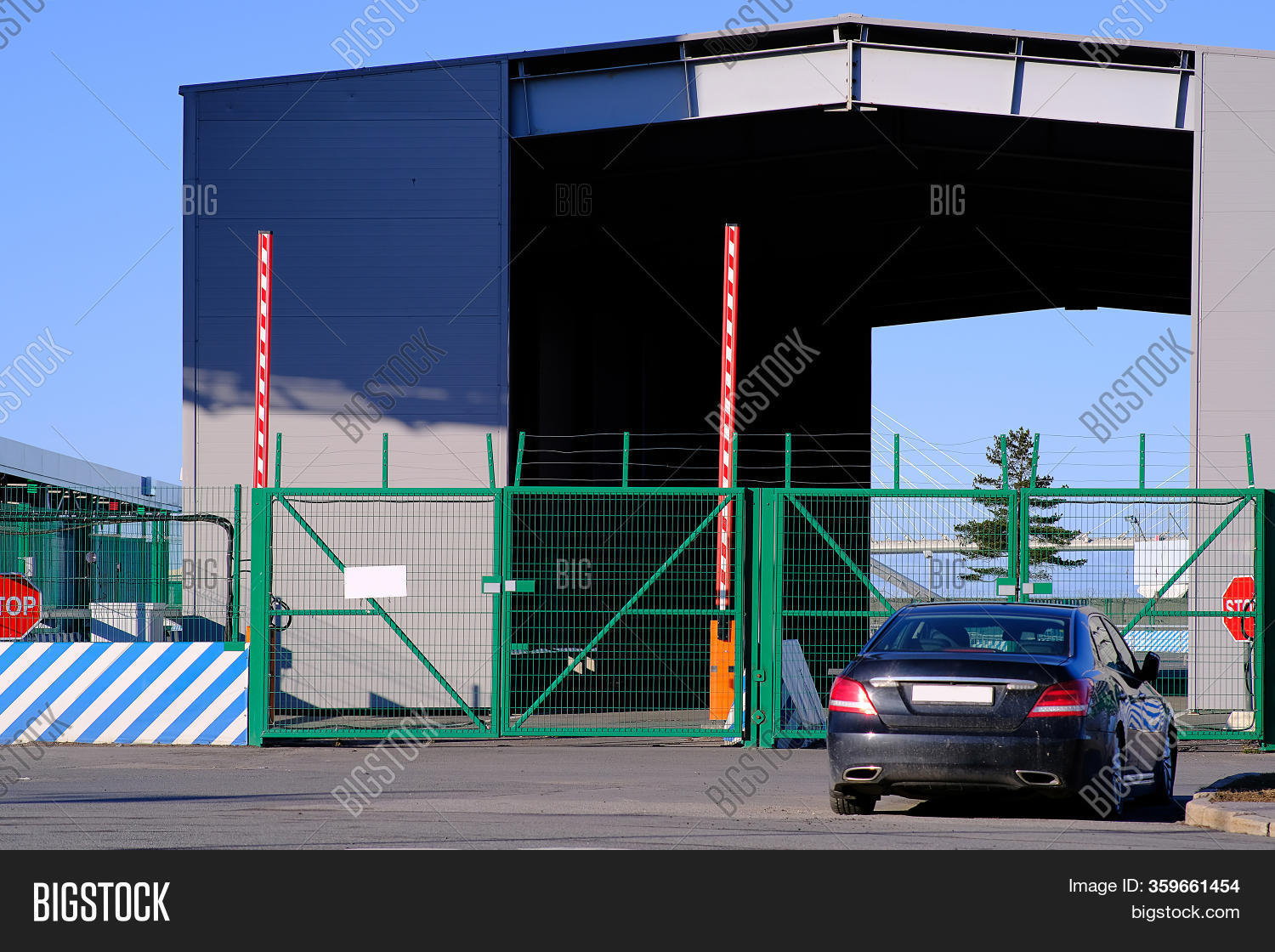 State Border Crossing Image & Photo (Free Trial) Bigstock