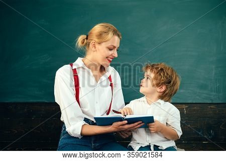 Quarantine Reading. Storyteller. An Interesting Story In A Book For Children. Tutor Asks The Tutee T