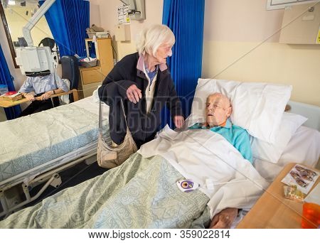 Andover,hampshire/united Kingdom- December 25 2019: