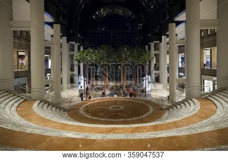 New York, New York/usa - May 21, 2018: Interior Of Brookfield Place Mall During Evening.