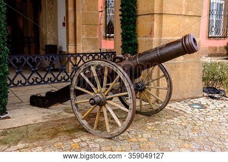 Castle Ksiaz , Poland January 29, 2020: Medieval Cannon At The Entrance Of The Castle.
