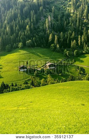 Val D'ultimo