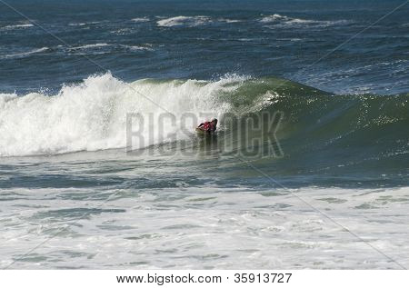 Marta Fernandes under den nationale Open Bodyboard mesterskabet