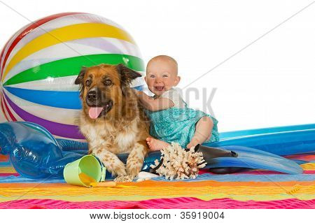 Yndig Baby med hund