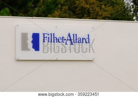 Bordeaux , Aquitaine / France - 10 02 2019 : Filhet-allard Sign Store Insurance French Mutual Office