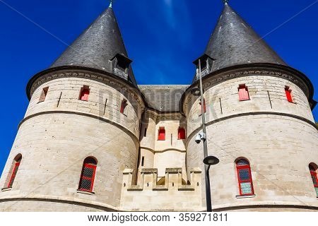 Former Bishop's Palace, And Now Is Mudo Or Oise Department Museum. Beauvais, France
