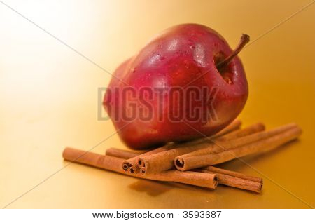 Apple med kanel