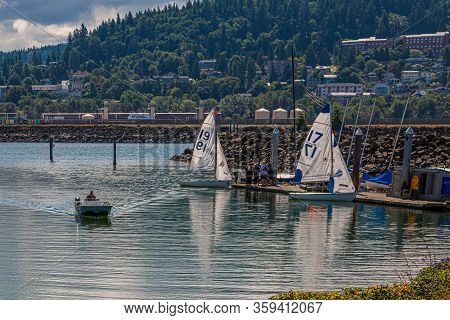 Bellingham, Washington - July 7, 2019: The Port Of Bellingham Operates Two Large Marinas, With Slips