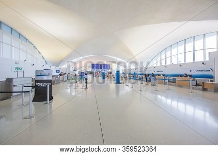 St.Louis International Airport Bridgeton Missouri, U.S.A, March 23rd 2020 : St Louis Airport empty at normal rush morning Time Due to Covid-19 outbreak