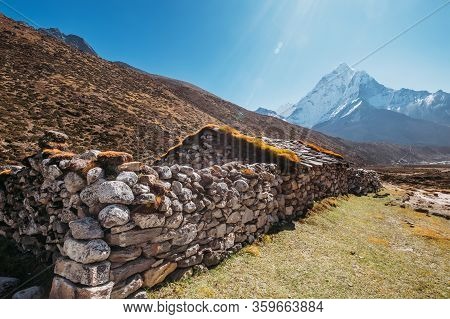Picturesque View Tibetan Habitation And Stone Fence Near The Pheriche Village In The Khumbu Region I