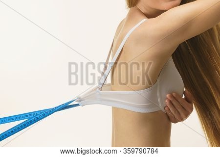 Woman Wearing Wrong Bra, Underbust Band Too Loose. Female Breast In Lingerie. Measure Bra Size, Fitt