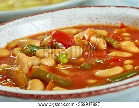 Bob V Garne - Bean  Guvech Typical Bulgarian Food