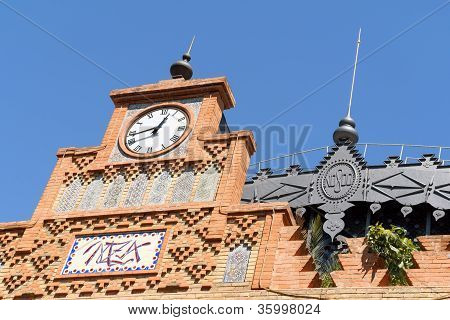 Sevilla gamle togstation i Plaza De Armas