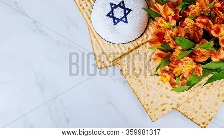 Matzoh Holiday Celebration Passover Jewish With Matzoh