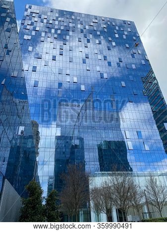 Atlanta, Ga/usa-3/21/20:  Condominiums And Corporate Buildings In The Buckhead District Of Atlanta, 