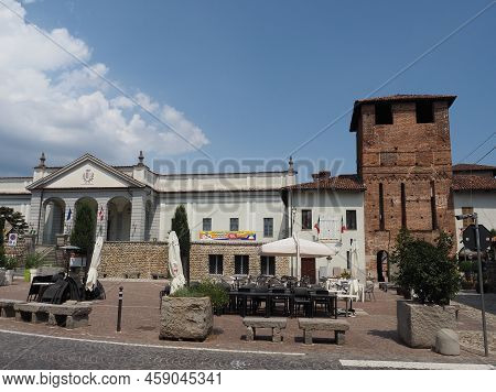 Ricetto Medieval Village In Candelo