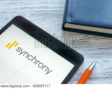 Kyiv, Ukraine - July 06, 2022. Logo Of Synchrony Financial Company.