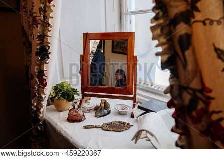 Slatinany, Czech Republic, 17 April 2022:  Castle Chateau Representative Interior With Baroque Woode