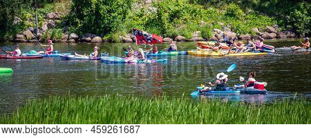 Wausau, Wisconsin, Usa, July, 30, 2022: 8th Annual Paddle Pub Crawl On Lake Wausau And The Wisconsin