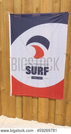 Bordeaux , Aquitaine  France - 07 25 2022 : Surf Ecole Francaise French Surfing School Brand Logo An