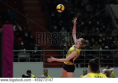 Istanbul, Turkey - March 13, 2022: Isabelle Haak In Action During Galatasaray Hdi Sigorta Vs Vakifba