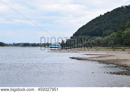 Namedy, Germany - 08 01 2022: Passenger Ship Unloading At Namedyer Werth During The Drought