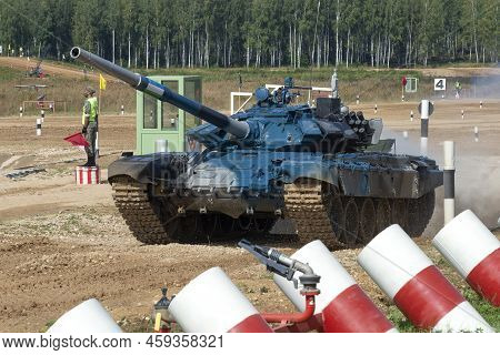 Moscow Region, Russia - August 25, 2020: Tank T-72b3 Of Uzbekistan Team Close-up. Fragment Of Tank B