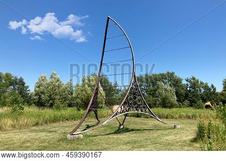 Navigation On The Grounds Of Franconia Sculpture Park