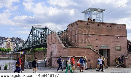 Famous Iron Bridge For Pedestrians Called Eiserner Steg In The City Of Frankfurt - Frankfurt Main, G