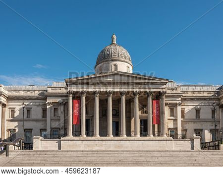 London, Uk- July 4, 2022: Trafalgar Square. Closeup Of Central Part With Entrance, Dome And Pediment
