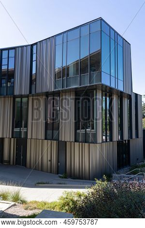Claremont, Ca - August 13 2022: Academic Building On The Campus Of Harvey Mudd College