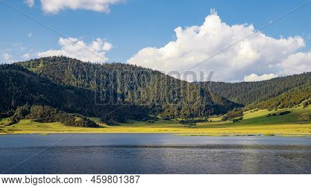 Taken In Pudacuo National Park, Shangri La City, Diqing Prefecture, Yunnan Province, Green Mountains