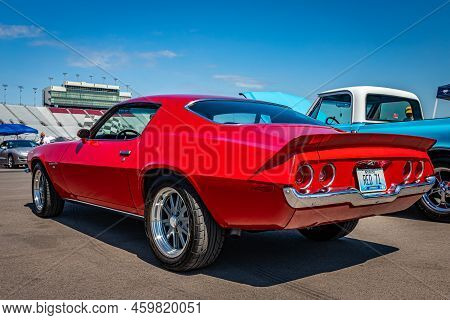 Lebanon, Tn - May 13, 2022: Low Perspective Back Corner View Of A 1971 Chevrolet Camaro Rs Hardtop C
