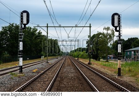 Stroe, Gelderland, The Netherlands, 07 12 2022 - Railway Tracks Through The Veluwe National Park