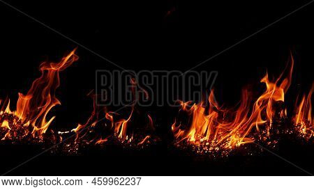 Haystack Fires At Night In Arid Areas The Ash Erupted And The Wind Was Very Dangerous. Ashes Red As 