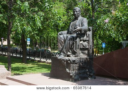 Rasul Gamzatov Poet Monument