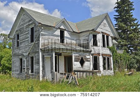 Old Deserted house in a grove