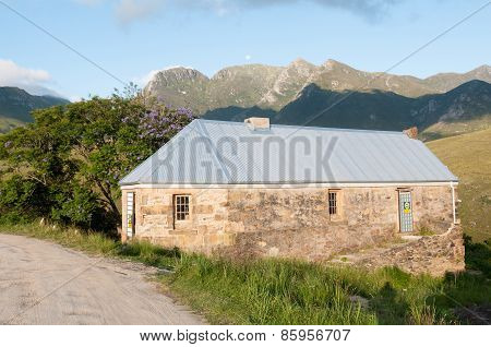 Historic Tollhouse In The Montagu Pass