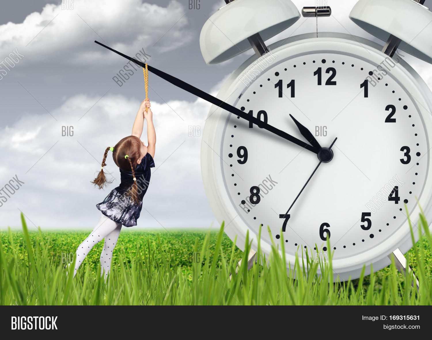 Little Child Girl Image & Photo (Free Trial) Bigstock