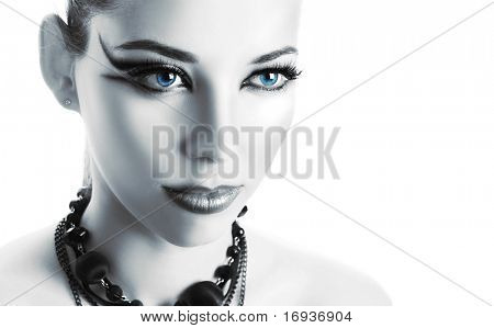 krásná mladá žena s světlý make-up