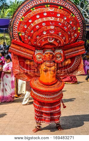 Large Costume In Kerala