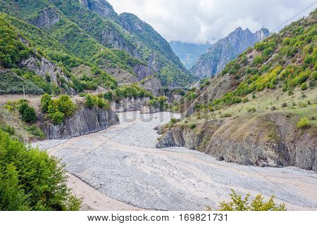 View Over Lahich River Bed Torrent