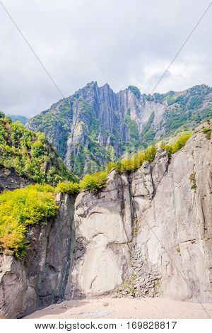 View Over Lahich River Bed Torrent